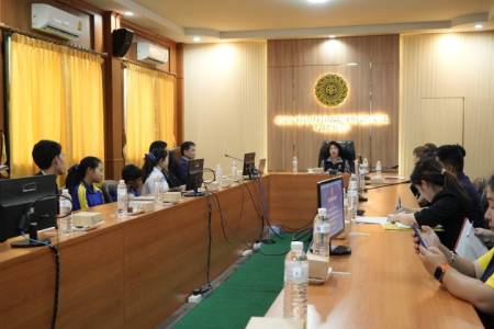 การลงพื้นที่เพื่อติดตามเยาวชนผู้รับทุนการศึกษาฯ ประจำปีการศึกษา 2568
