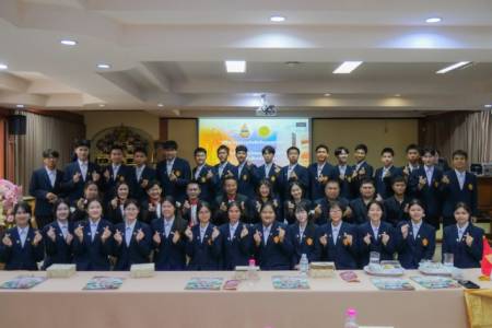 💙💛 คณะกรรมการสภานักเรียนโรงเรียนจักรคำคณาทร จังหวัดลำพูน เข้าศึกษาดูงาน และทำบันทึกข้อตกลง MOU ณ โรงเรียนบุญวาทย์วิทยาลัย❤️🤍 และ โรงเรียนกำแพงเพชรพิทยาคม❤️🤍 วันที่ 10 และ 11 มีนาคม 2569 คณะกรรมการสภานักเรียน โรงเรียนจักรคำคณาทร จังหวัดลำพูน