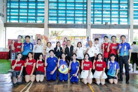 ชมรม TO BE NUMBER ONE โรงเรียนจักรคำคณาทร จังหวัดลำพูน ร่วมงานมหกรรมรวมพลังหยุดยั้งยาเสพติด ประจำปี 2569 ภายใต้แนวคิด “รวมพลังไทย ต้านภัยยาเสพติด” เนื่องในวันต่อต้านยาเสพติดโลก (26 มิถุนายน) วันที่ 24 มิถุนายน 2569 ชมรม TO BE NUMBER ONE 